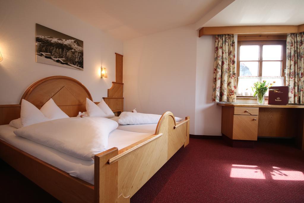 Hotel Gasthof Neuner Imst Exterior photo